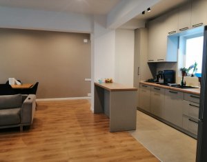 Apartament 3 camere situat in apropiere de Piata Agroalimentara Ira