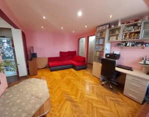 Sale apartment 3 rooms in Cluj-napoca, zone Manastur