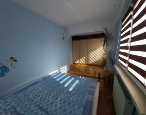 Apartament cu 3 camere spatios in Manastur zona strazii Grigore Alexandrescu