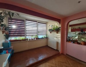 Apartment 3 rooms for sale in Cluj-napoca, zone Manastur