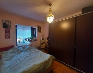 De vanzare apartament cu 3 camere, 3 balcoane, 2 bai, Plopilor