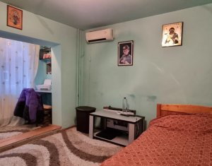 Apartament cu 2 camere decomandate, in zona Farmec