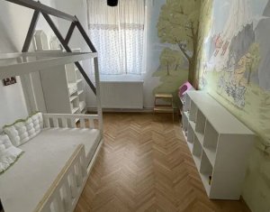 Appartement 4 chambres à vendre dans Cluj-napoca, zone Grigorescu