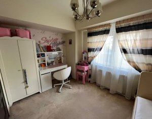 Appartement 3 chambres à vendre dans Cluj-napoca, zone Centru