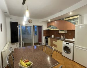 Apartament 2 camere, decomandat, finisat modern, zona Parcului Babes! 