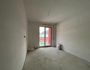 Appartement 3 chambres à vendre dans Floresti