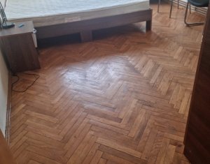 Appartement 4 chambres à vendre dans Cluj-napoca, zone Manastur