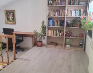 Apartament cu 3 camere zona centrala Cluj Napoca, parcare in curte