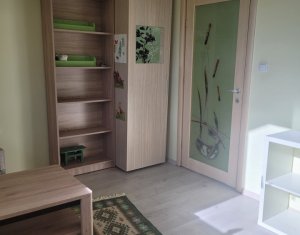Apartament cu 3 camere zona centrala Cluj Napoca, parcare in curte