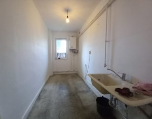 Apartament cu 2 camere, 52 mp, zona Petrom