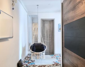 Apartament la etaj intermediar, la cheie, Dambul Rotund