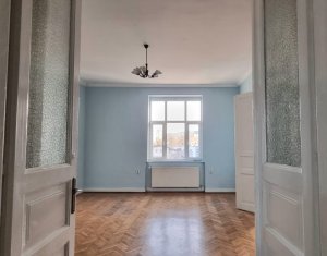 Vanzare apartament 3 camere in Cluj-napoca, zona Centru