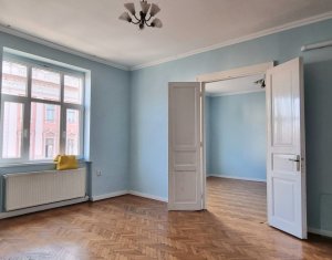 Appartement 3 chambres à vendre dans Cluj-napoca, zone Centru