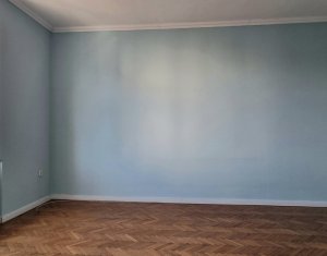 Appartement 3 chambres à vendre dans Cluj-napoca, zone Centru