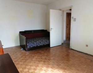 Apartament 3 camere, zona strazii Albac