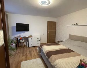 Apartament 3 camere semidecomandat 100 mp, Manastur, zona Balea, etaj 1