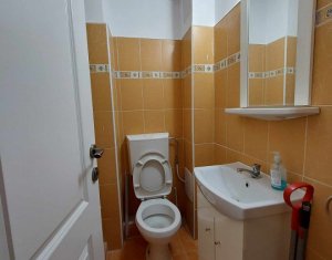 Apartament 3 camere, etaj 5/8, confort sporit, decomandat, in P-uri, Titulescu