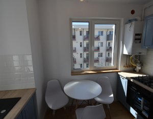 Sale apartment 3 rooms in Floresti