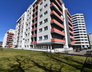 Apartment 3 rooms for sale in Floresti