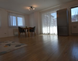 Apartment 3 rooms for sale in Floresti