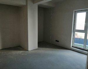 Apartament spatios situat in Marasti, semifinisat