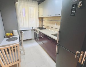 Apartament la etaj intermediar pe Horea