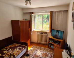 Apartament 3 camere, decomandat si luminos, zona linistita, mini gradina!