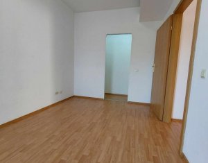 Apartament 99 mp, etaj 1, parcare, Centru