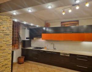 Vanzare apartament 3 camere confort lux, Buna Ziua, zona Oncos