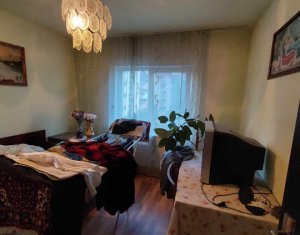 Apartment 3 rooms for sale in Gilau, zone Centru