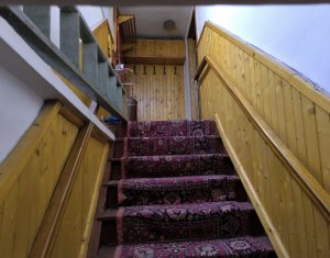 Apartament in vila, 3 camere, 100 mp, Db. Rotund, zona retrasa, linistita