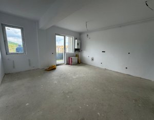 Appartement 3 chambres à vendre dans Floresti