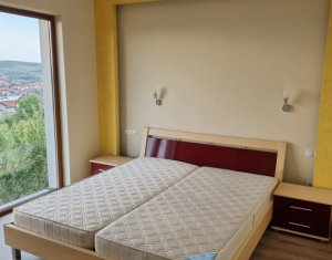 Apartament la casa, 120 mp, Sannicoara