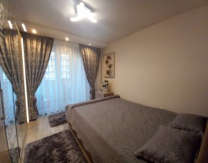 Apartment 3 rooms for sale in Floresti