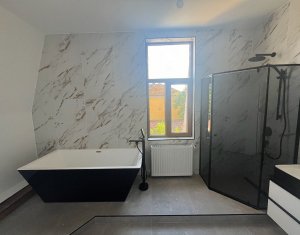 Apartament 3 camere in vila , situat in zona Grigorescu 