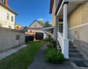 Apartament 3 camere in vila , situat in zona Grigorescu 