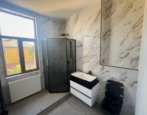Apartament 3 camere in vila , situat in zona Grigorescu 