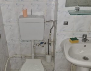 Apartament de 3 camere, 65 mp, etaj intermediar, zona BIG !