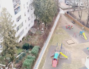 Apartament de 3 camere, 65 mp, etaj intermediar, zona BIG !