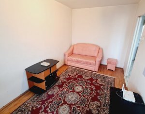 Apartament de 3 camere, 65 mp, etaj intermediar, zona BIG !