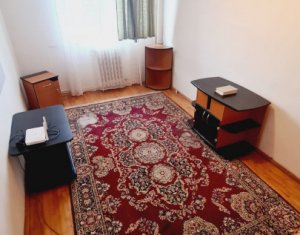 Apartament de 3 camere, 65 mp, etaj intermediar, zona BIG !