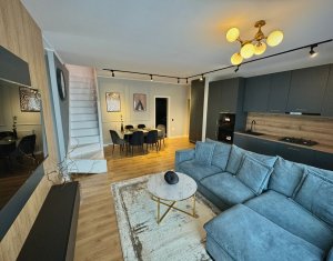 Apartament 3 camere, superb, zona Teilor