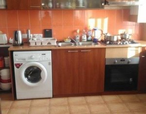 Apartament la vila, 5 camere, pe 2 niveluri, zona Marasti