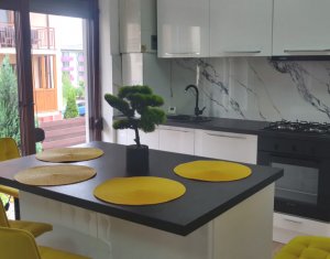 APARTAMENT 3 CAMERE ,PARCARE SI CURTE PRIVATA