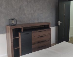 APARTAMENT 3 CAMERE ,PARCARE SI CURTE PRIVATA