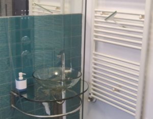 APARTAMENT 3 CAMERE ,PARCARE SI CURTE PRIVATA