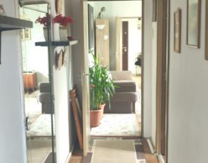 Apartament 3 camere, zona P-ta Hermes