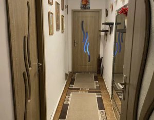 Apartament 3 camere, zona P-ta Hermes