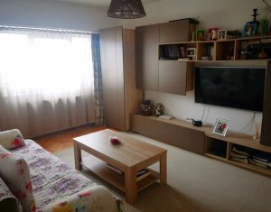 Apartament 3 camere + 2 bai, decomandat, 68 mp, zona Kaufland Marasti