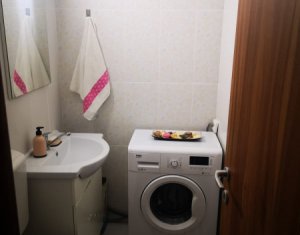 Apartament 3 camere + 2 bai, decomandat, 68 mp, zona Kaufland Marasti